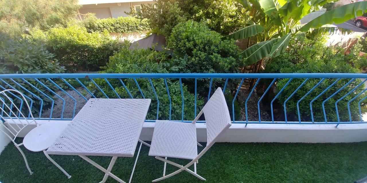 Charmant Studio Proche De Nice A 300M Des Plages Apartment Villeneuve-Loubet Bagian luar foto