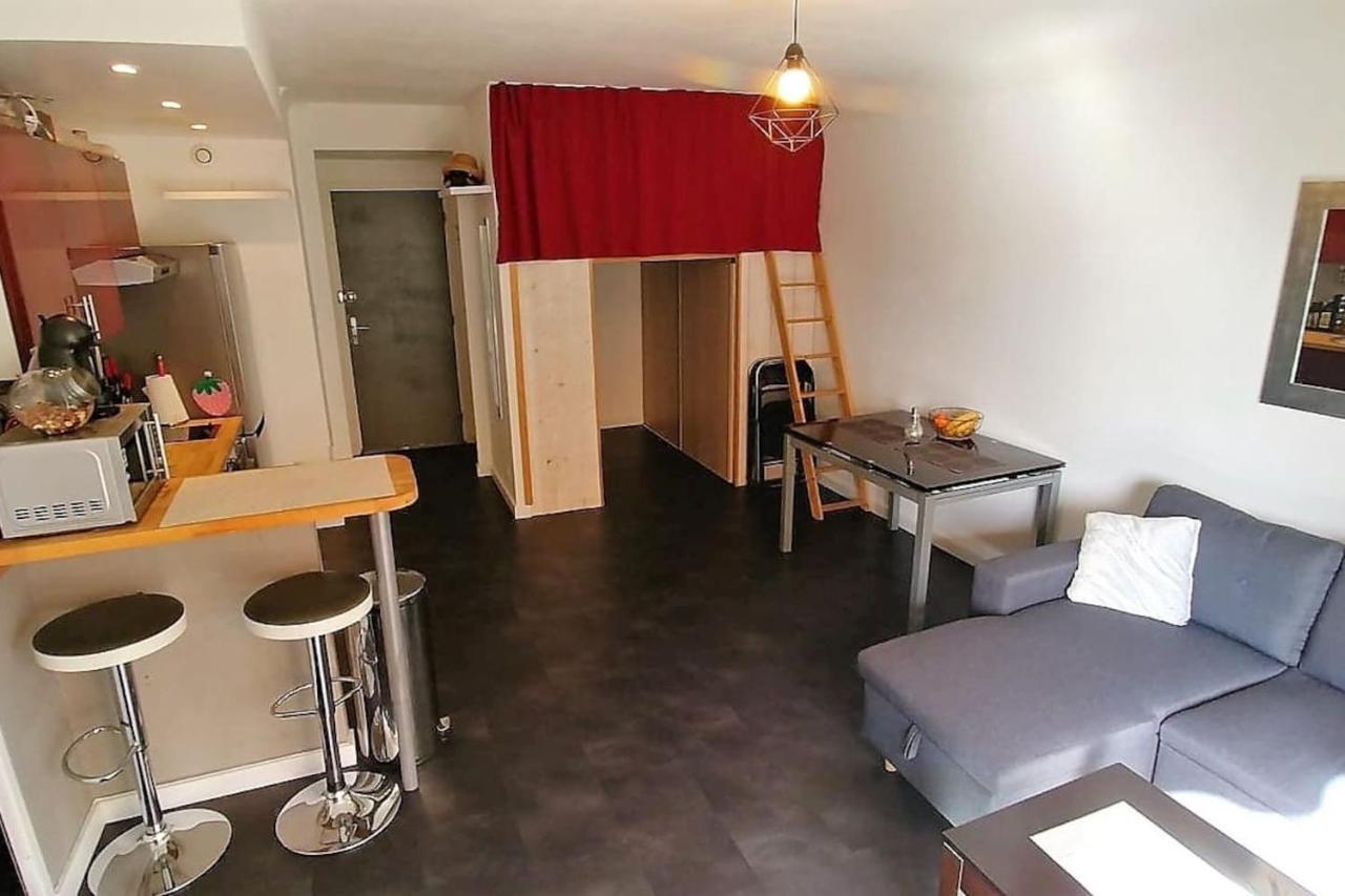 Charmant Studio Proche De Nice A 300M Des Plages Apartment Villeneuve-Loubet Bagian luar foto